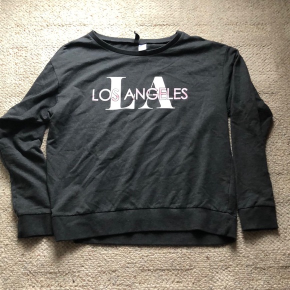 H&M Gray ‘Los Angeles’ Top - Picture 1 of 2